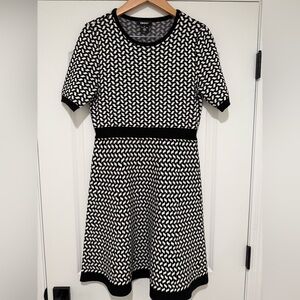 DKNY Black and White Patterned Womens Dress Size Medium